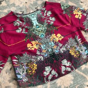 Printed 3/4 Sleeve Crop Top